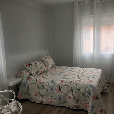 1º - Alojamiento En Pueblo Marinero Nigrán Esterno foto